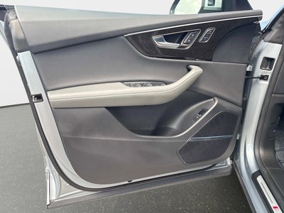 2024 Audi Q8 Premium Plus