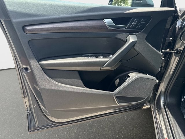 2023 Audi Q5 S line Premium