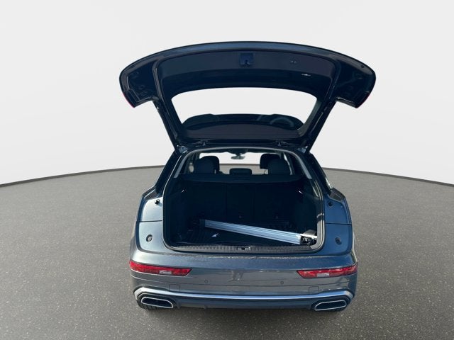 2023 Audi Q5 S line Premium