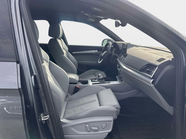 2025 Audi Q5 S line Premium