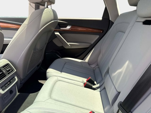 2023 Audi Q5 S line Premium