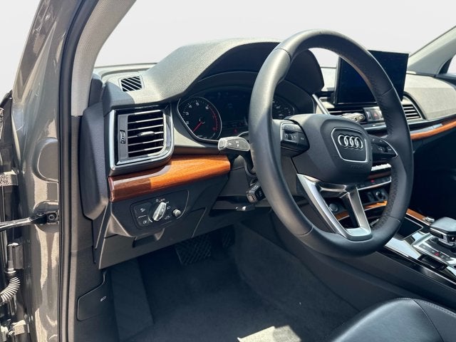 2023 Audi Q5 S line Premium