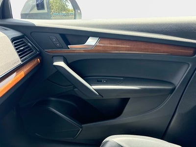 2023 Audi Q5 S line Premium