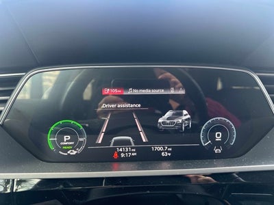 2022 Audi e-tron Premium Plus