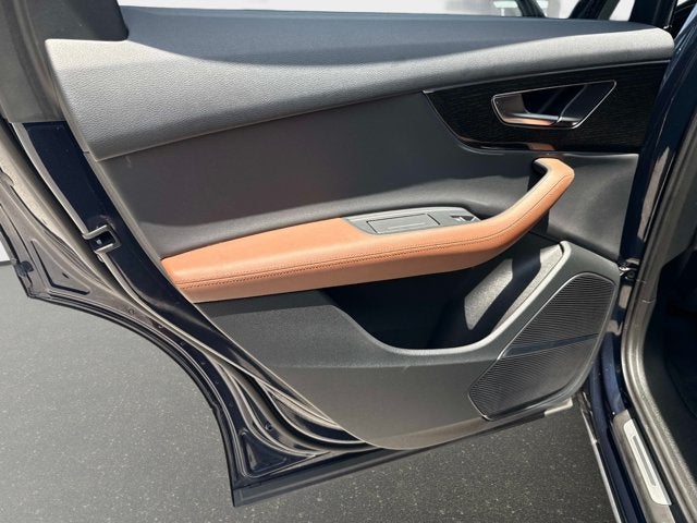 2023 Audi Q7 Premium Plus