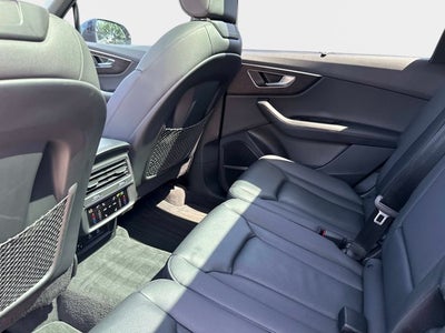 2023 Audi Q7 Premium Plus