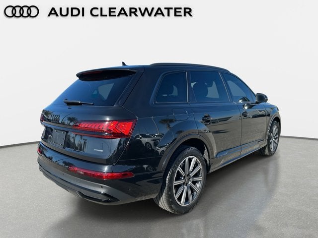 2022 Audi Q7 Premium Plus