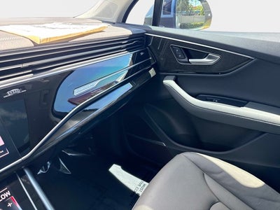 2025 Audi Q7 Premium Plus