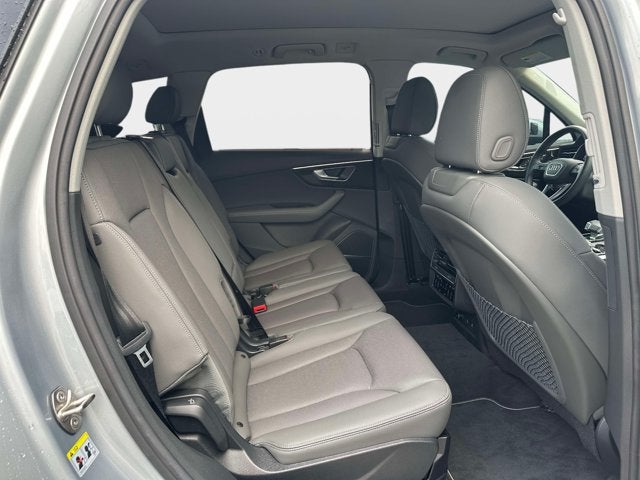 2025 Audi Q7 Premium Plus