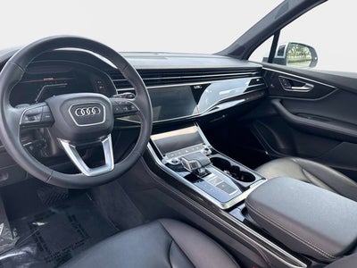 2025 Audi Q7 Premium Plus