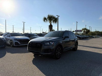 2022 Audi Q7 Premium Plus