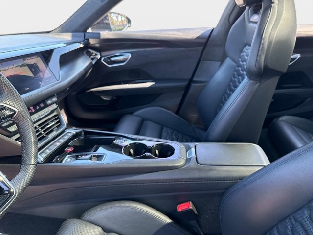 2022 Audi RS e-tron GT Base