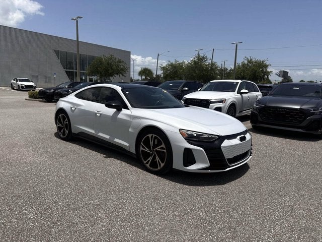 2024 Audi e-tron GT Premium Plus