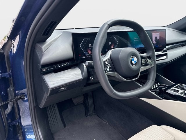 2024 BMW 5 Series 530i