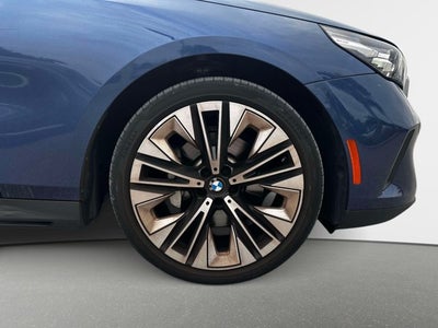 2024 BMW 5 Series 530i