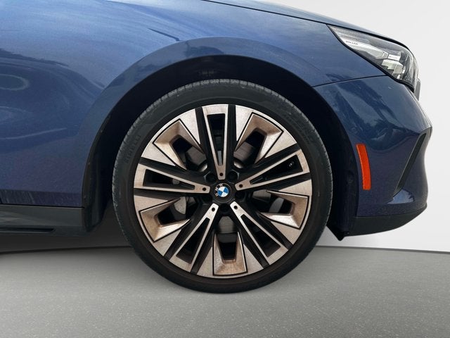 2024 BMW 5 Series 530i