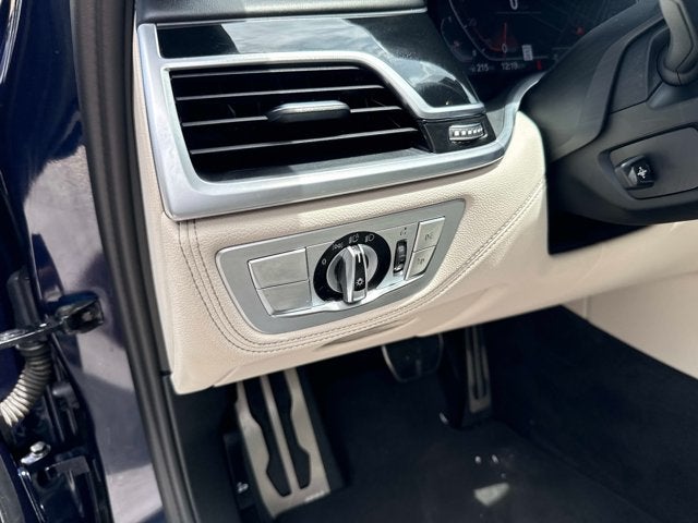 2022 BMW 7 Series 750i xDrive