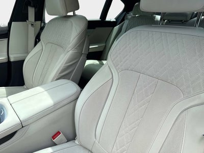 2022 BMW 7 Series 750i xDrive