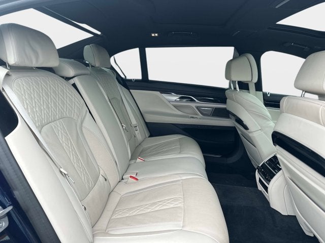2022 BMW 7 Series 750i xDrive