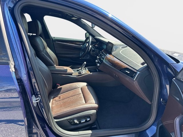 2019 BMW 5 Series 540i