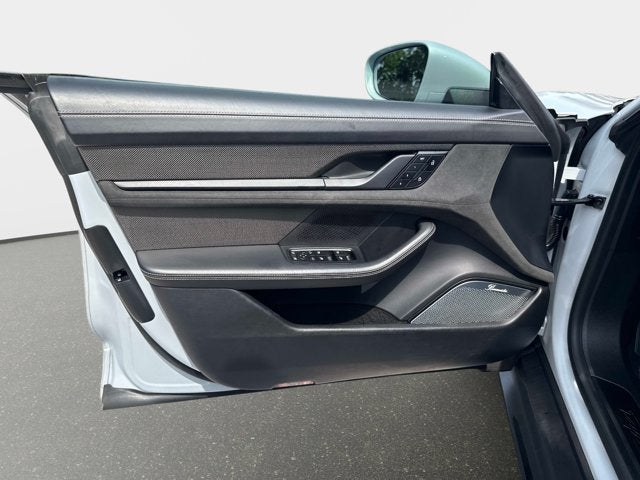 2024 Porsche Taycan GTS