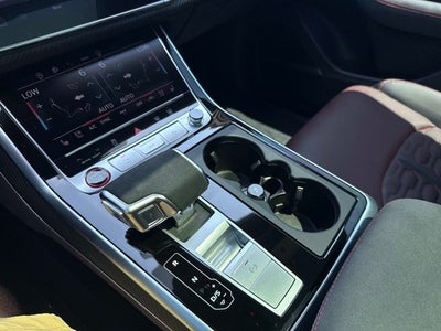 2025 Audi RS Q8 performance