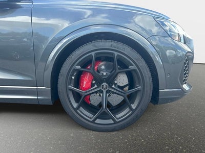 2025 Audi RS Q8 performance