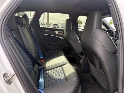 2024 Audi RS 6 Avant performance