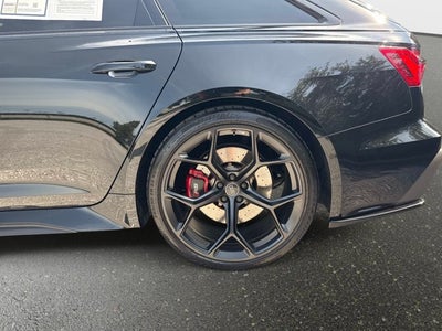 2024 Audi RS 6 Avant performance