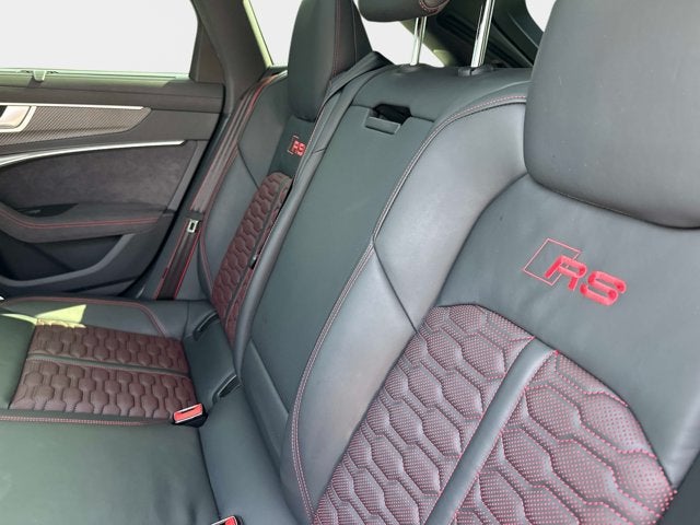 2024 Audi RS 6 Avant performance