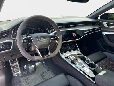 2024 Audi RS 6 Avant performance
