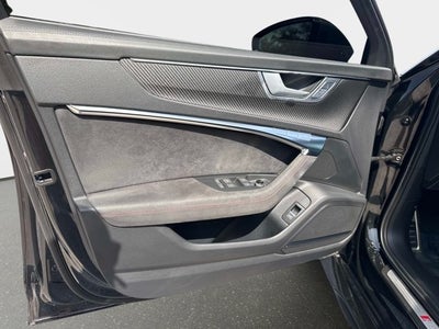 2024 Audi RS 6 Avant performance