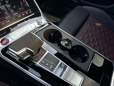2024 Audi RS 6 Avant performance