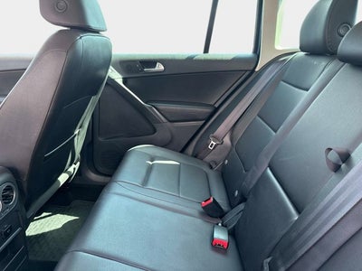 2012 Volkswagen Tiguan LE