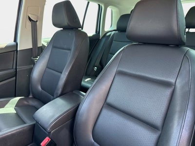 2012 Volkswagen Tiguan LE