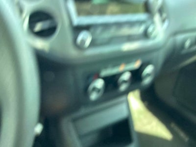 2012 Volkswagen Tiguan LE