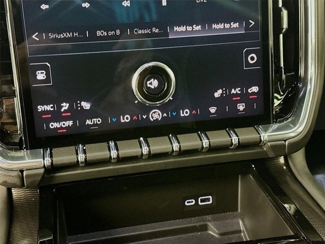 2025 GMC Yukon Elevation