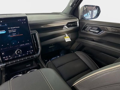 2025 GMC Yukon Elevation