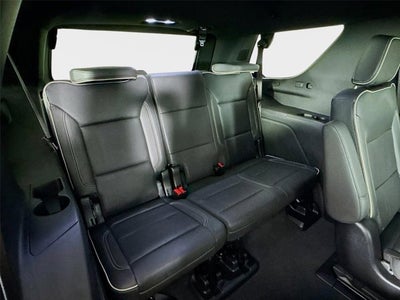 2025 GMC Yukon Elevation