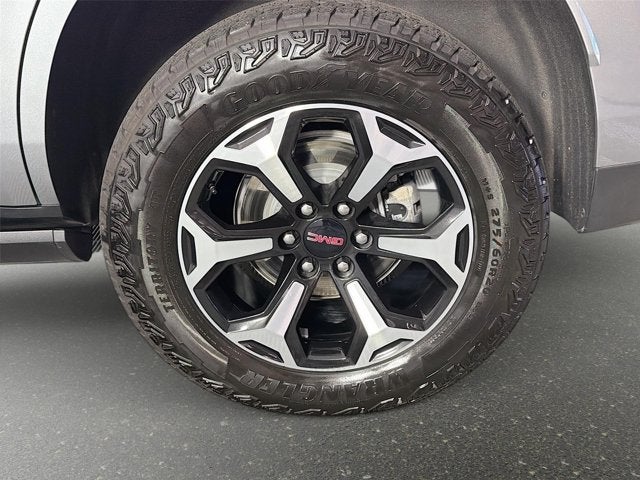 2025 GMC Yukon AT4