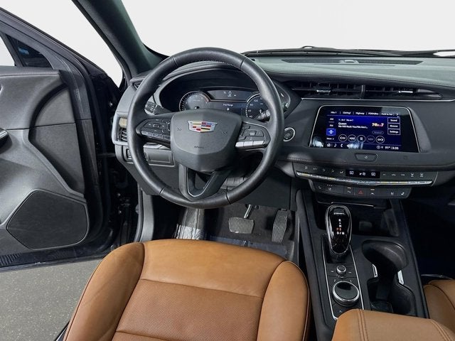 2021 Cadillac XT4 Premium Luxury