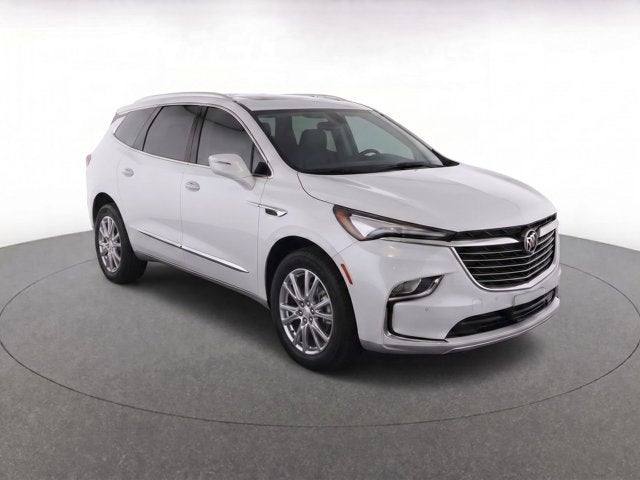2022 Buick Enclave Essence