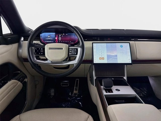 2025 Land Rover Range Rover SE