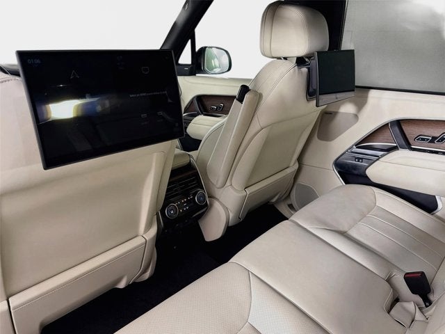 2025 Land Rover Range Rover SE
