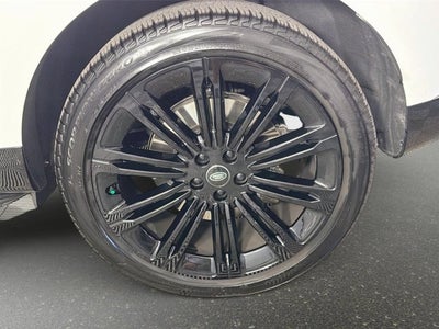 2025 Land Rover Range Rover SE