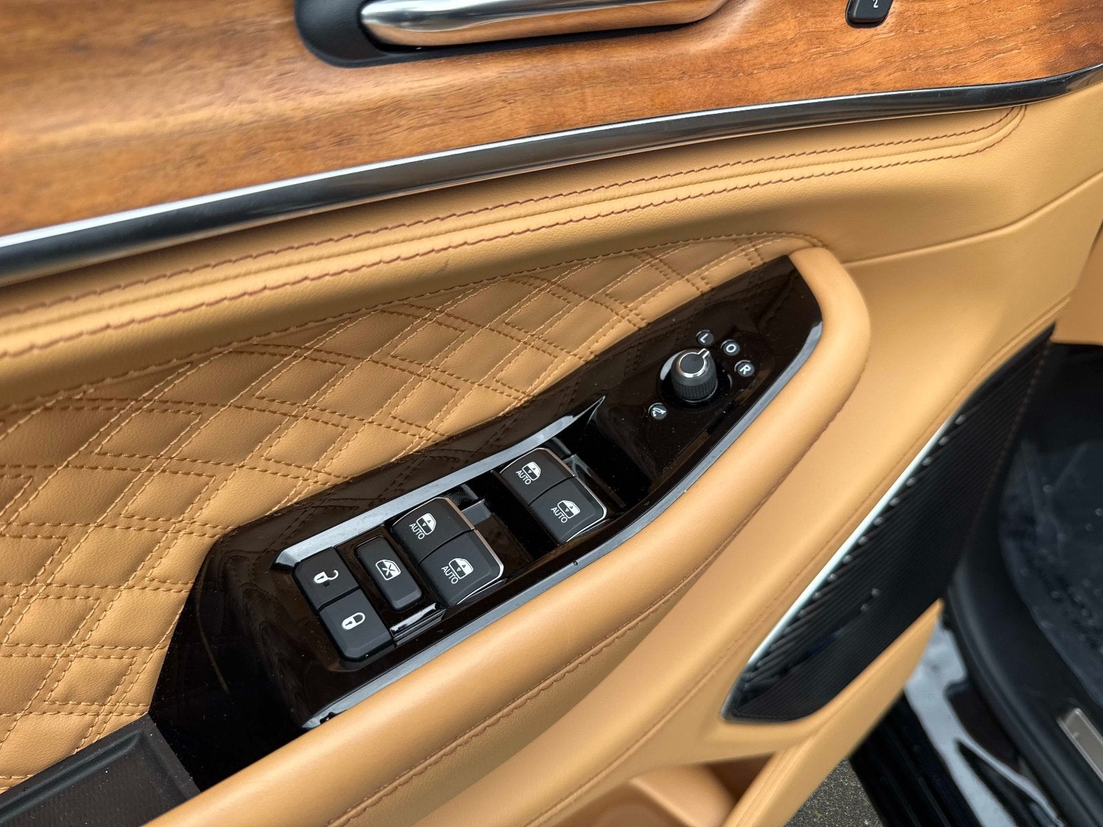 2025 Jeep Grand Cherokee Summit Reserve