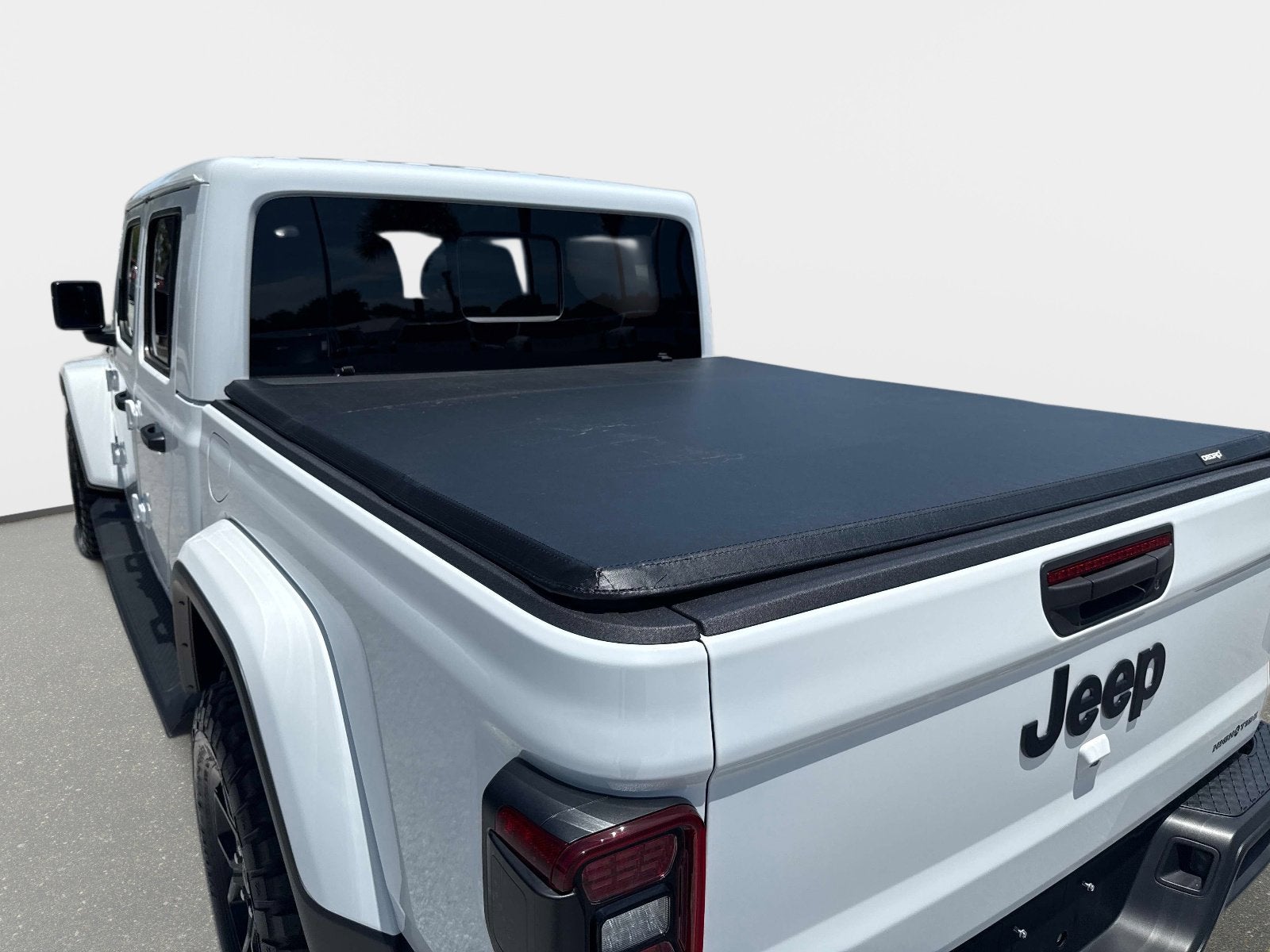2025 Jeep Gladiator High Tide