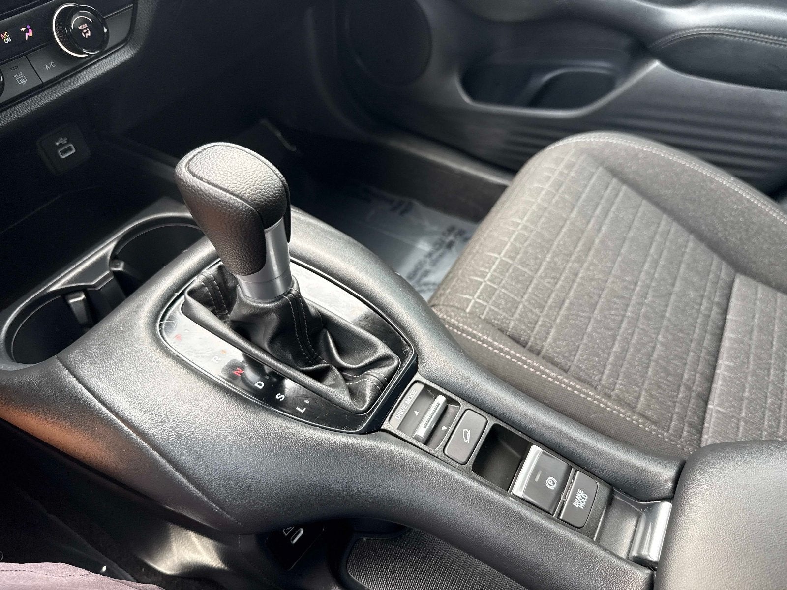 2025 Honda HR-V LX