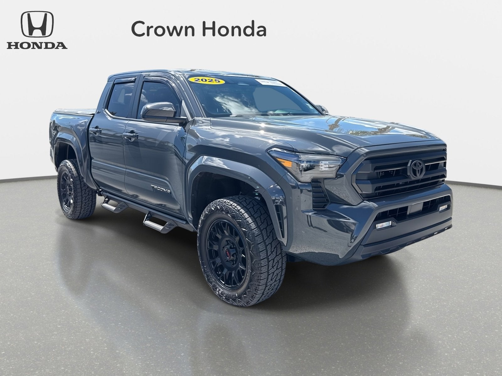 2025 Toyota Tacoma 4WD SR5