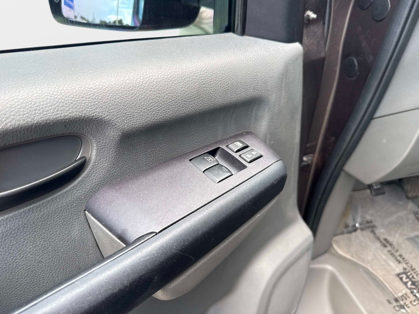 2015 Nissan NVP S